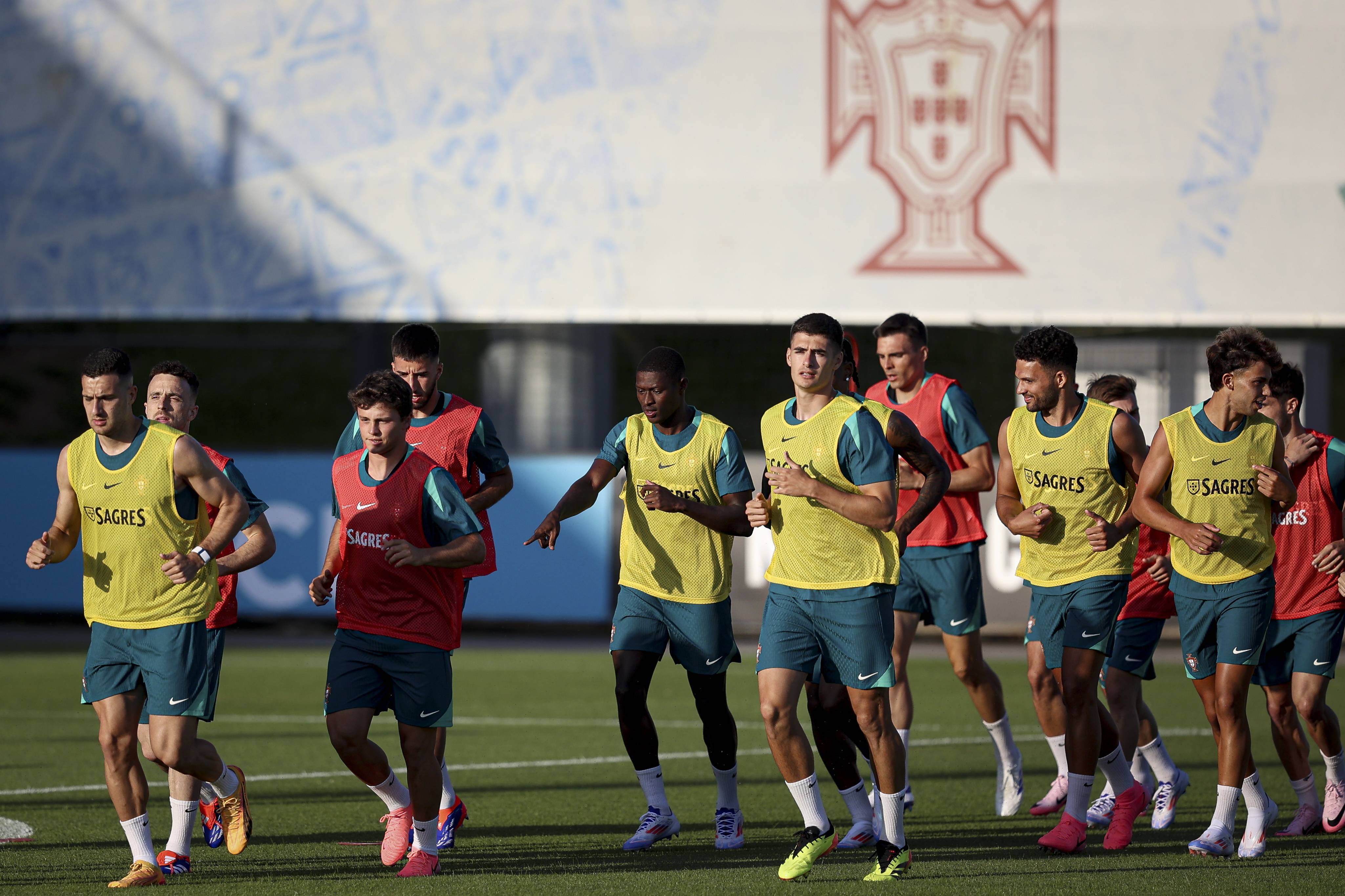 九游体育-葡萄牙国家队遭遇失利连连