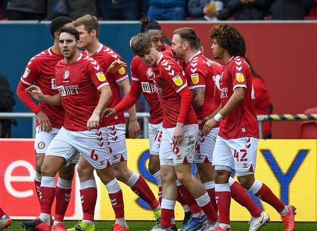 九游娱乐首页-关于马洛卡主场大胜巴伦西亚，取得关键胜利的信息