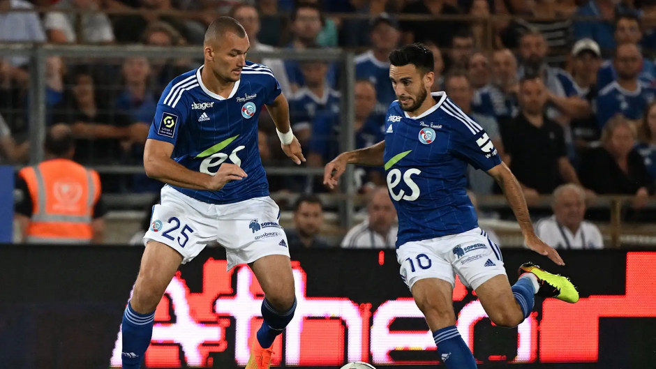 九游体育平台-包含巴黎圣日耳曼主力中场重伤，状态备受关注的词条