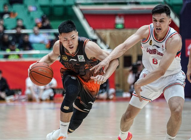 九游官网-职业篮球联赛季后赛中球队之间竞争激烈