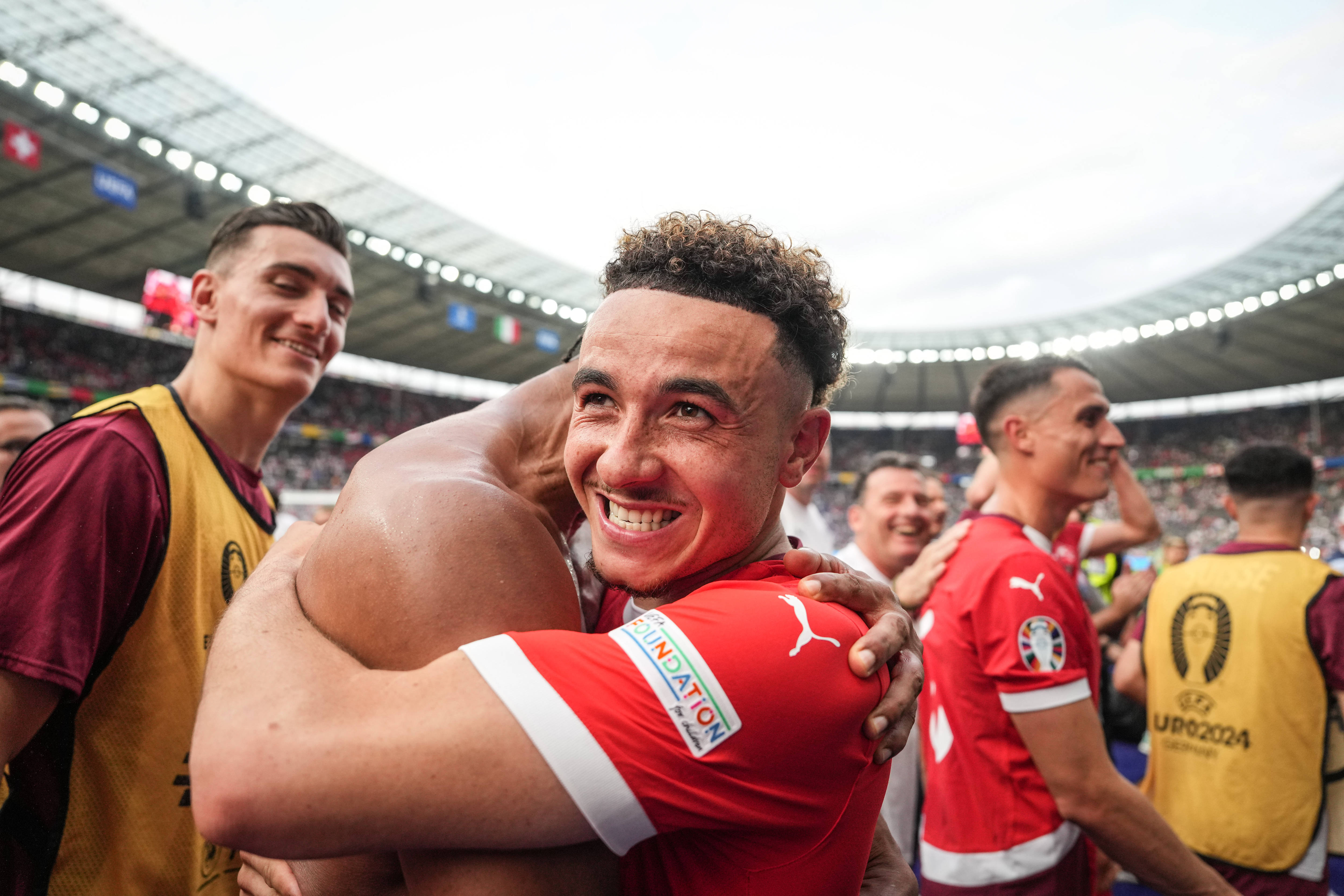 九游娱乐-关于西班牙队努力击败瑞士,挺进欧洲杯八强的信息