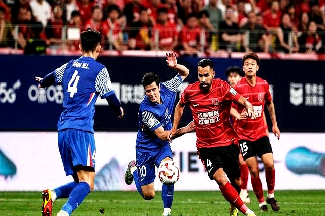 九游体育-杭州绿城联手上海申花，中超双雄大比拼的简单介绍