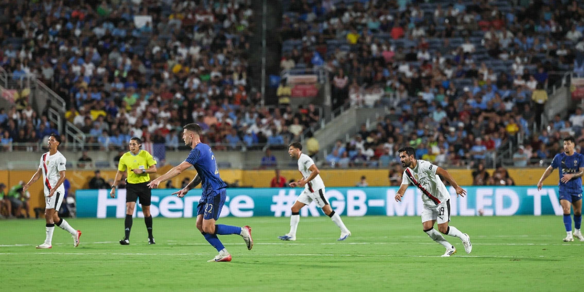 九游娱乐官方网站-德甲｜曼城不敌，争议判罚的简单介绍