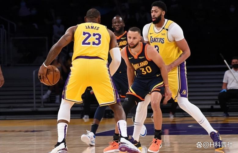 九游体育APP下载-奥运会重磅对决：詹姆斯迎战勇士，球迷沸腾的简单介绍