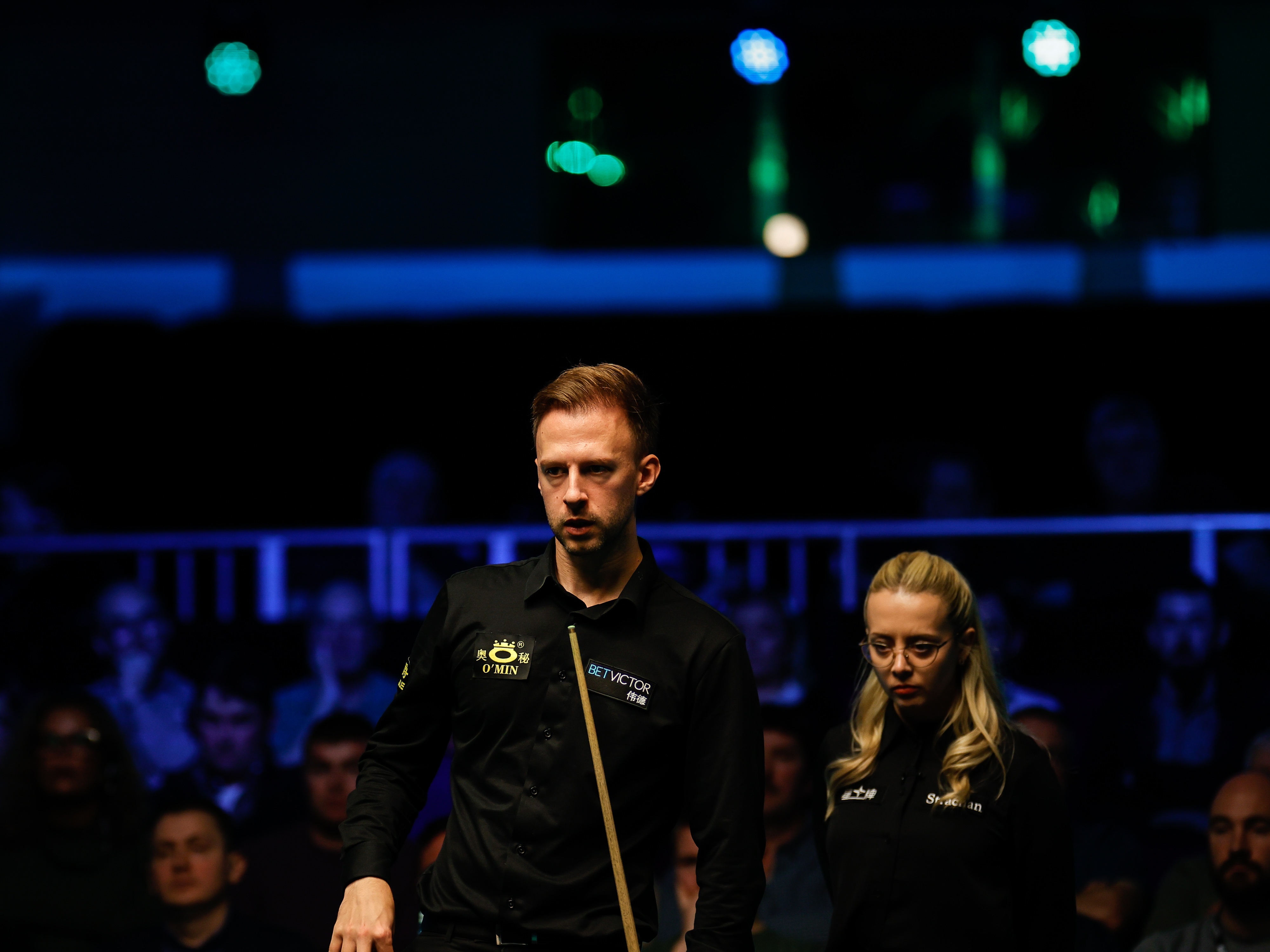 九游体育-阿斯顿马丁险胜威廉姆斯，皮亚斯特里状态火热