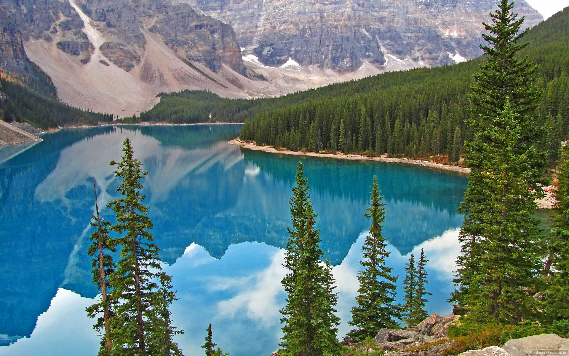 九游娱乐app下载-弗拉霍维奇爆发，AC米兰争冠战却胜出，沙特金元撼动老钱德比格局？